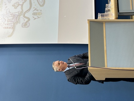 Minister za okolje, podnebje in energijo mag. Bojan Kumer